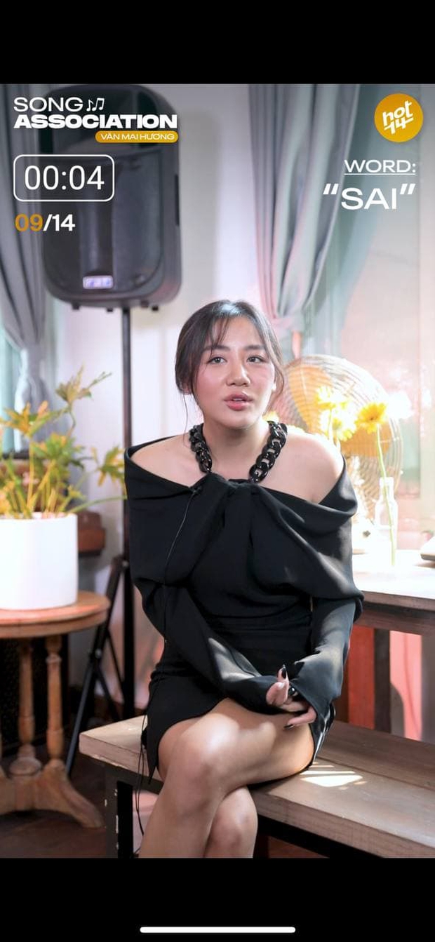 Ngang ngược như Văn Mai Hương: hát hit của mình thì khiến fan nổi hết cả da gà nhưng khi hát ca khúc người khác thì... ngang phè phè - Ảnh 14. Ngang ngược như Văn Mai Hương: hát hit của mình thì khiến fan nổi hết cả da gà nhưng khi hát ca khúc người khác thì... ngang phè phè - Ảnh 14.