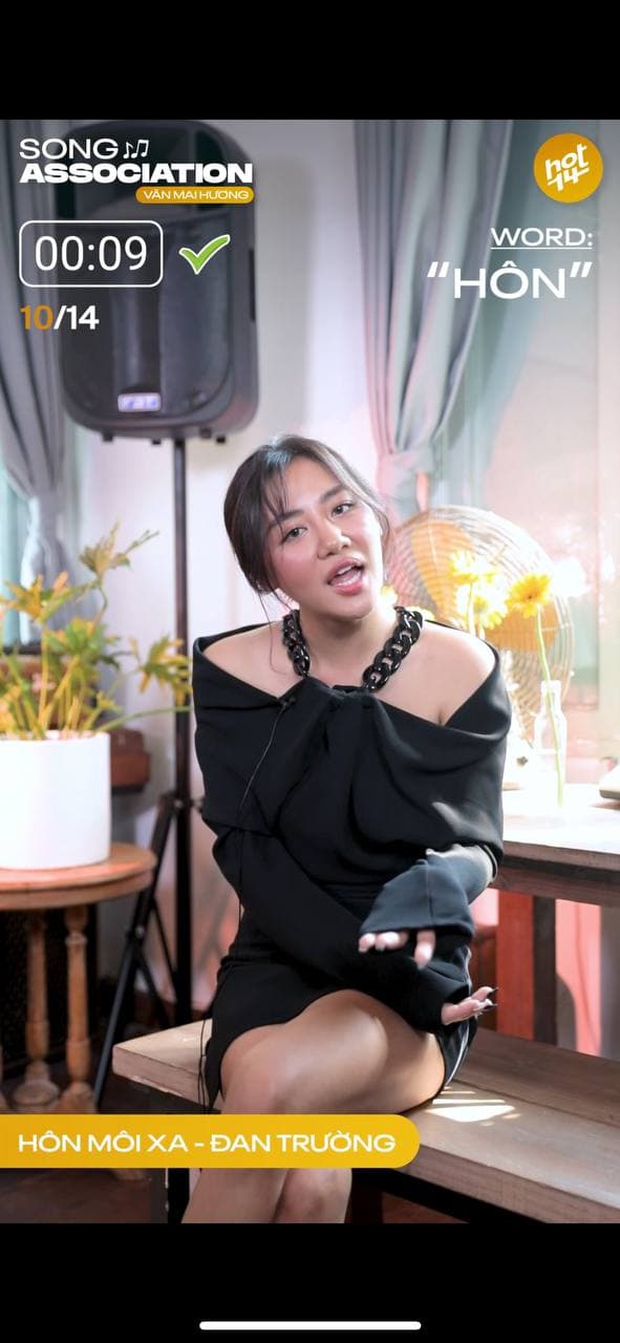 Ngang ngược như Văn Mai Hương: hát hit của mình thì khiến fan nổi hết cả da gà nhưng khi hát ca khúc người khác thì... ngang phè phè - Ảnh 15. Ngang ngược như Văn Mai Hương: hát hit của mình thì khiến fan nổi hết cả da gà nhưng khi hát ca khúc người khác thì... ngang phè phè - Ảnh 15.