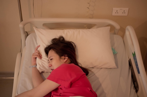 JustaTee tung trọn ký sự đưa vợ đi sinh chân thật từng chi tiết, nhan sắc của mẹ bầu và giọt “mồ hôi mắt” chiếm spotlight - Ảnh 4.
