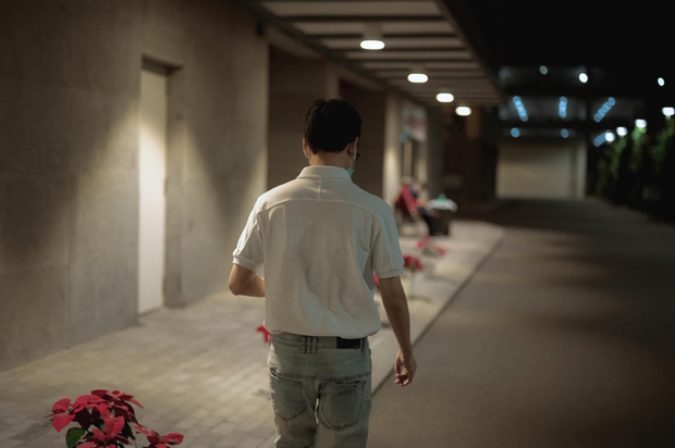 JustaTee tung trọn ký sự đưa vợ đi sinh chân thật từng chi tiết, nhan sắc của mẹ bầu và giọt “mồ hôi mắt” chiếm spotlight - Ảnh 2.