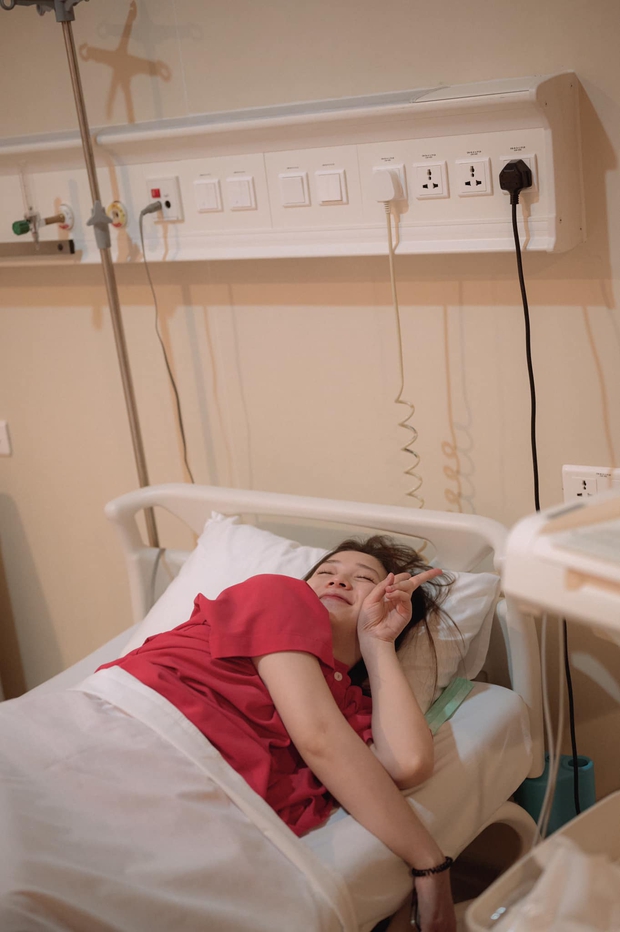 JustaTee tung trọn ký sự đưa vợ đi sinh chân thật từng chi tiết, nhan sắc của mẹ bầu và giọt “mồ hôi mắt” chiếm spotlight - Ảnh 3.