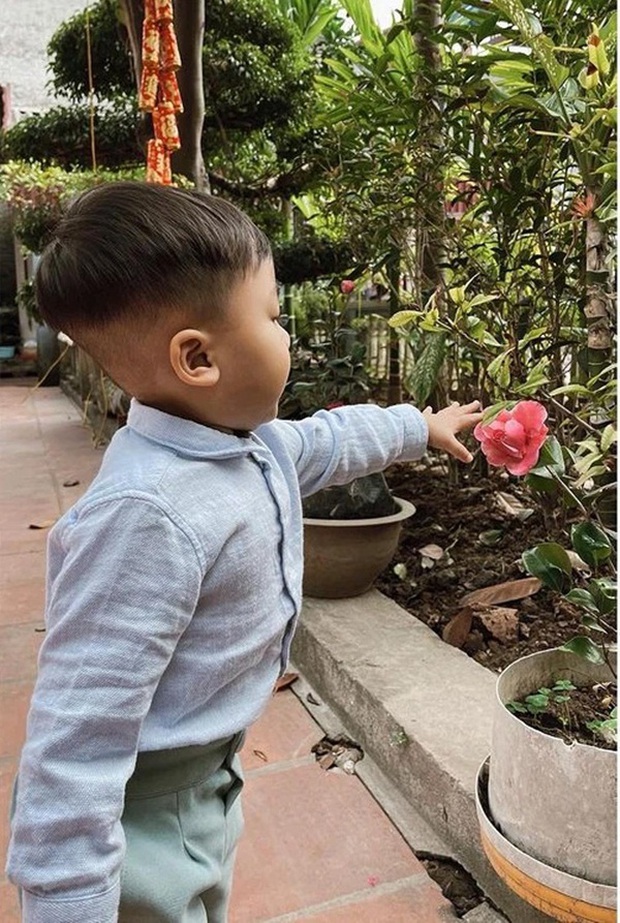 Clip cưng xỉu: Hoà Minzy bị con trai phũ nói không yêu mình, hỏi Bo yêu bố không thì thái độ khác hẳn! - Ảnh 5.