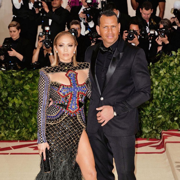 Jennifer Lopez hủy hôn với chồng sắp cưới sau 4 năm bên nhau? - Ảnh 5. Jennifer Lopez hủy hôn với chồng sắp cưới sau 4 năm bên nhau? - Ảnh 5.