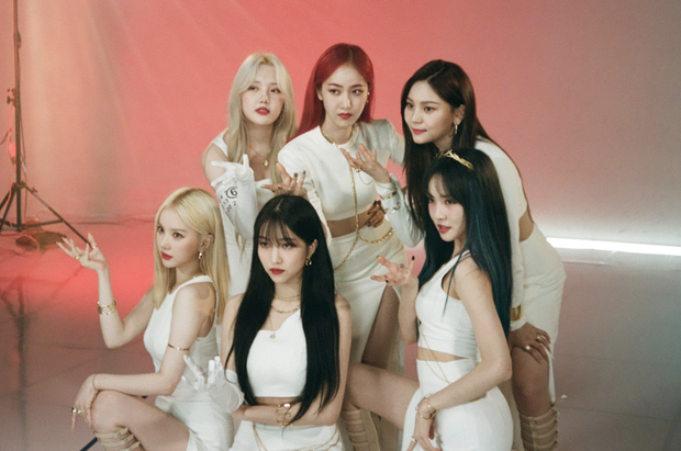 Tranh cãi top 30 girlgroup hot nhất xứ Hàn: Nhóm vô danh hồi sinh đấu tay đôi với BLACKPINK, IZ*ONE hot bất ngờ trước khi tan rã - Ảnh 10.