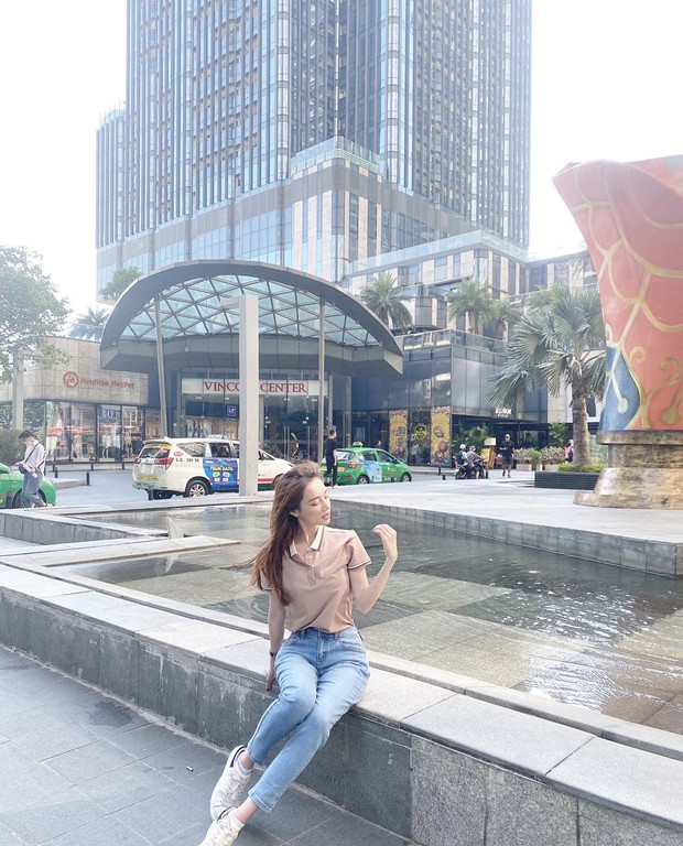 Kệ ai cố chôn vùi ảnh, Nhã Phương lại tự tung luôn hình bị chụp lén lên MXH: Ra sao mà mẹ bỉm tự tin thế? - Ảnh 3. Kệ ai cố chôn vùi ảnh, Nhã Phương lại tự tung luôn hình bị chụp lén lên MXH: Ra sao mà mẹ bỉm tự tin thế? - Ảnh 3.