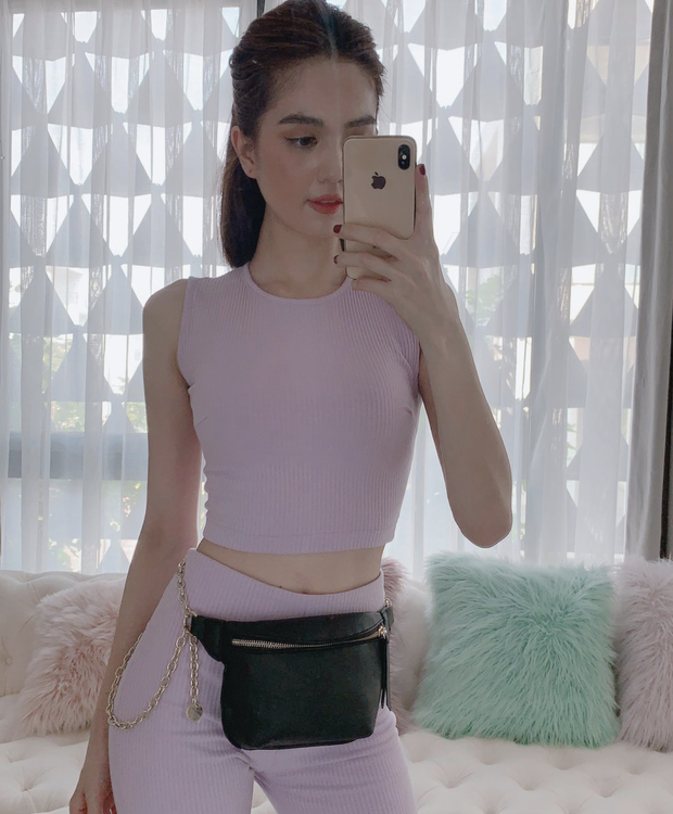 Sau đại hội pass đồ tiền tỷ, Ngọc Trinh thanh lý thêm loạt đồ giá bèo chỉ vài trăm ngàn đồng - Ảnh 3. Sau đại hội pass đồ tiền tỷ, Ngọc Trinh thanh lý thêm loạt đồ giá bèo chỉ vài trăm ngàn đồng - Ảnh 3.