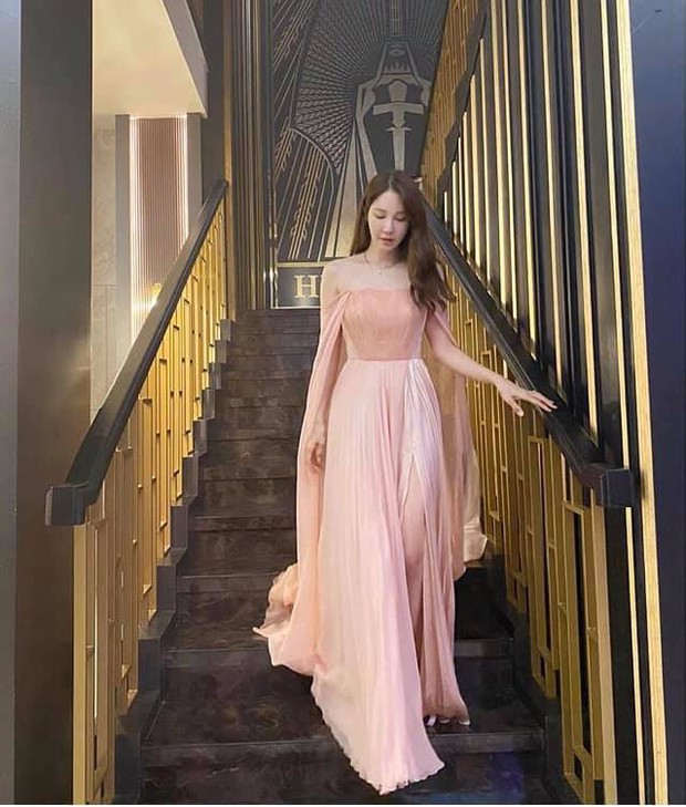 Mỹ nhân Penthouse: Phần 2 đổi phong cách 180 độ, sốc nhất với đôi mắt thâm xì khiến ai cũng hết hồn - Ảnh 2.