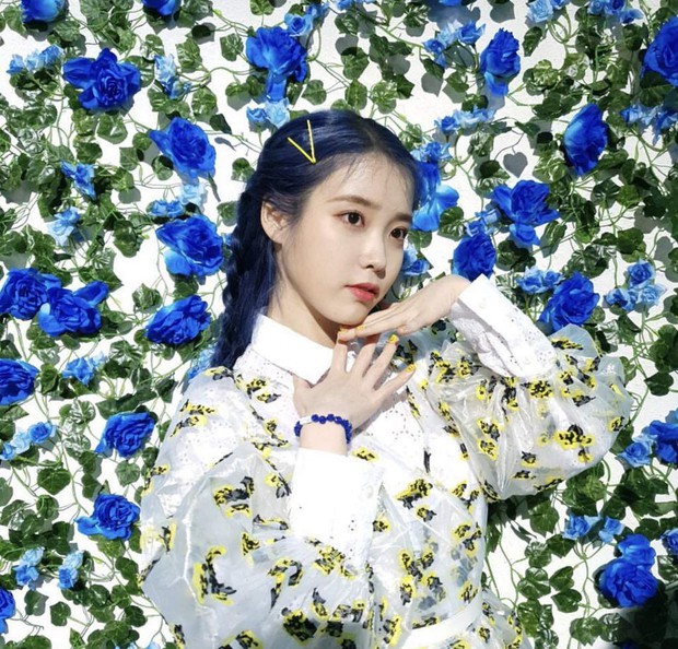 Rosé (BLACKPINK) chính thức phá kỷ lục bán đĩa của nữ nghệ sĩ solo Kpop, doanh số ngày đầu đè bẹp cả TWICE lẫn IU - Ảnh 2. Rosé (BLACKPINK) chính thức phá kỷ lục bán đĩa của nữ nghệ sĩ solo Kpop, doanh số ngày đầu đè bẹp cả TWICE lẫn IU - Ảnh 2.