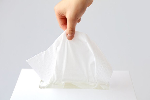 Sử dụng giấy sau khi đi vệ sinh: Việc đơn giản nhưng nhiều chị em vẫn làm sai, có thể dễ dàng mắc bệnh phụ khoa - Ảnh 2.