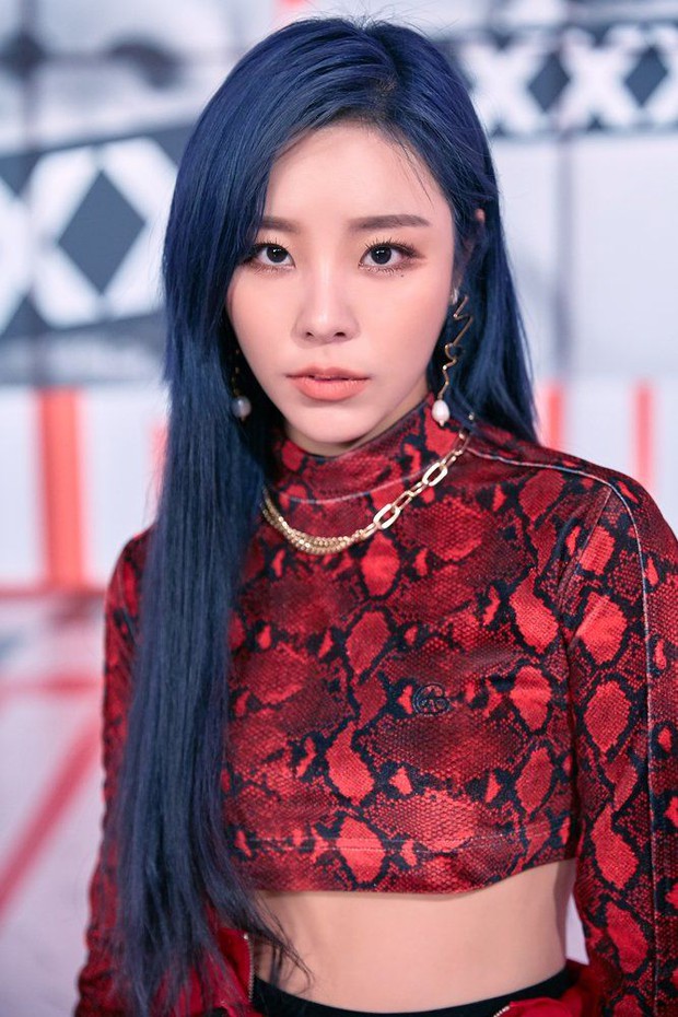 Bắt trọn pha liếc mắt ngại ngùng 0,5 giây trị giá 13 triệu views của thành viên MAMAMOO với mỹ nam Produce X 101 - Ảnh 5.