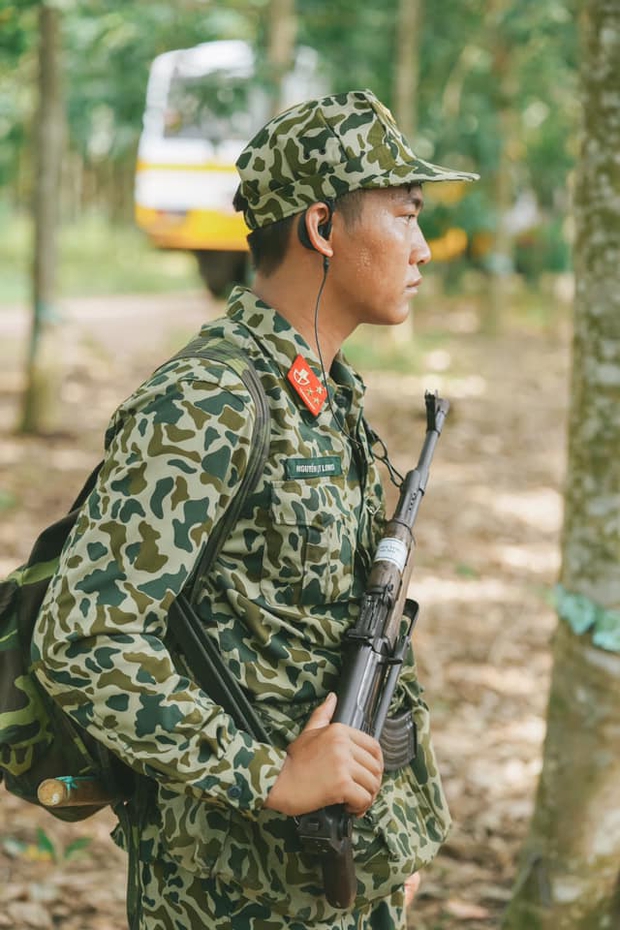 NÓNG: Mũi trưởng Long bất ngờ thừa nhận đã ly hôn vợ, không có chuyện ruồng bỏ con trai - Ảnh 2. NÓNG: Mũi trưởng Long bất ngờ thừa nhận đã ly hôn vợ, không có chuyện ruồng bỏ con trai - Ảnh 2.