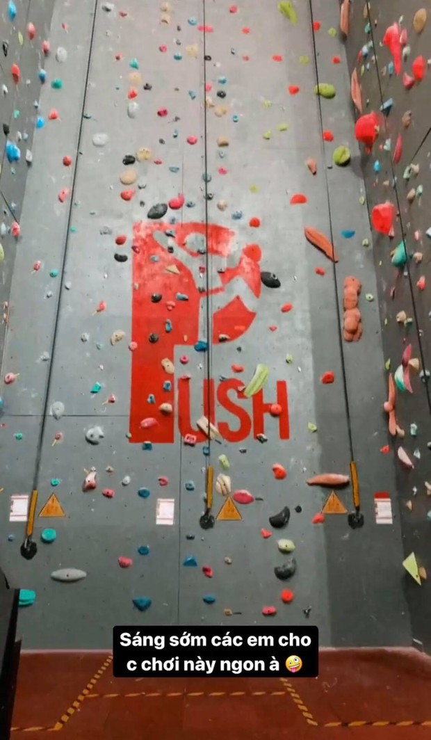 Sáng sớm Ngọc Trinh rủ trợ lý đi leo núi mà Thuý Kiều cứ mải mê bên trai đẹp 6 múi với bộ đồ “sai quá sai”! - Ảnh 3.