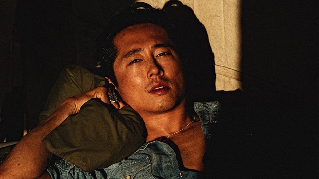 Steven Yeun: Từ biểu tượng sex The Walking Dead đến nam chính gốc Á đầu tiên được đề cử Oscar với Minari - Ảnh 1.