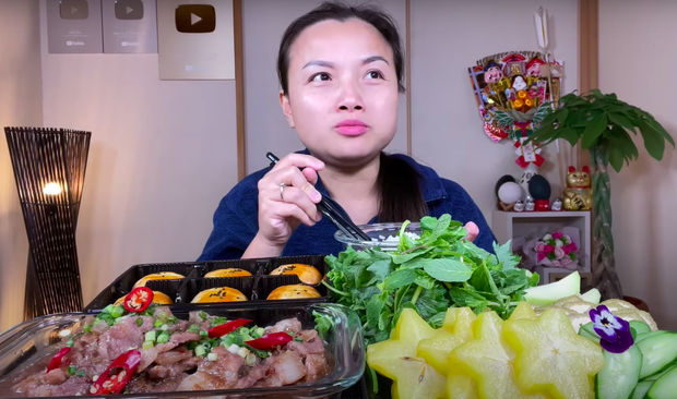 Quỳnh Trần JP bị hàng xóm gây gổ vì chuyện trồng cây bên hàng rào, phản ứng của ông xã chị Quỳnh mới khiến dân tình bất ngờ - Ảnh 4. Quỳnh Trần JP bị hàng xóm gây gổ vì chuyện trồng cây bên hàng rào, phản ứng của ông xã chị Quỳnh mới khiến dân tình bất ngờ - Ảnh 4.