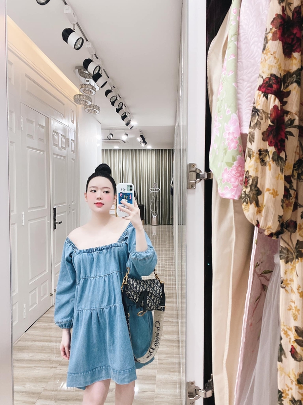 Con dâu ông trùm điện tử Sài Gòn hé lộ cảnh bên trong biệt thự đang sống, đầy ắp những món đồ chỉ giới thượng lưu mới có - Ảnh 4. Con dâu ông trùm điện tử Sài Gòn hé lộ cảnh bên trong biệt thự đang sống, đầy ắp những món đồ chỉ giới thượng lưu mới có - Ảnh 4.