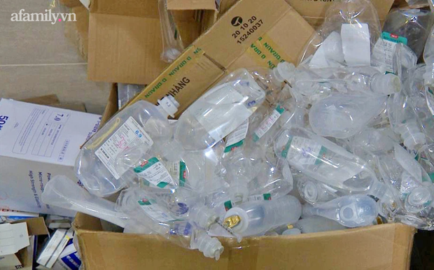 TP.HCM: Cơ sở chăm sóc da ngay trung tâm quận 1 lén làm thẩm mỹ cô bé trái phép, khóa cửa chống đối thanh tra - Ảnh 3. TP.HCM: Cơ sở chăm sóc da ngay trung tâm quận 1 lén làm thẩm mỹ cô bé trái phép, khóa cửa chống đối thanh tra - Ảnh 3.