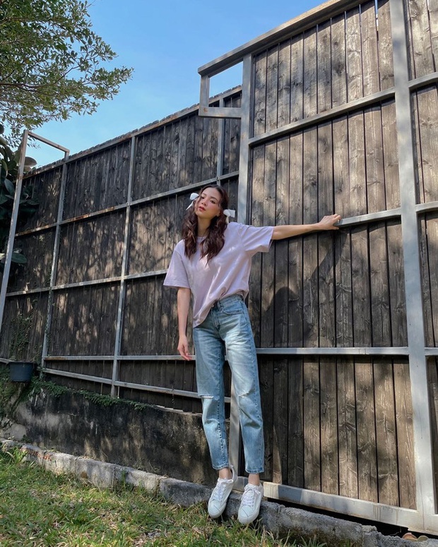Chỉ cần học 12 outfit của Baifern, style hè năm nay của chị em chắc chắn sẽ trẻ đẹp hơn hẳn năm ngoái - Ảnh 4. Chỉ cần học 12 outfit của Baifern, style hè năm nay của chị em chắc chắn sẽ trẻ đẹp hơn hẳn năm ngoái - Ảnh 4.