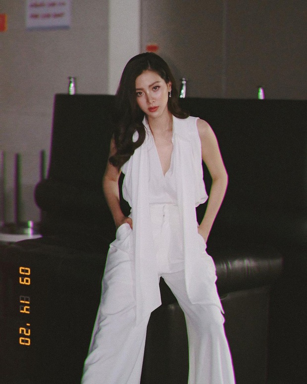Chỉ cần học 12 outfit của Baifern, style hè năm nay của chị em chắc chắn sẽ trẻ đẹp hơn hẳn năm ngoái - Ảnh 7. Chỉ cần học 12 outfit của Baifern, style hè năm nay của chị em chắc chắn sẽ trẻ đẹp hơn hẳn năm ngoái - Ảnh 7.