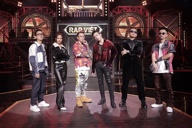 Rap Việt mùa 2: Karik chắc suất tham gia, những chiếc ghế nóng còn lại sẽ thuộc về ai? - Ảnh 3. Rap Việt mùa 2: Karik chắc suất tham gia, những chiếc ghế nóng còn lại sẽ thuộc về ai? - Ảnh 3.