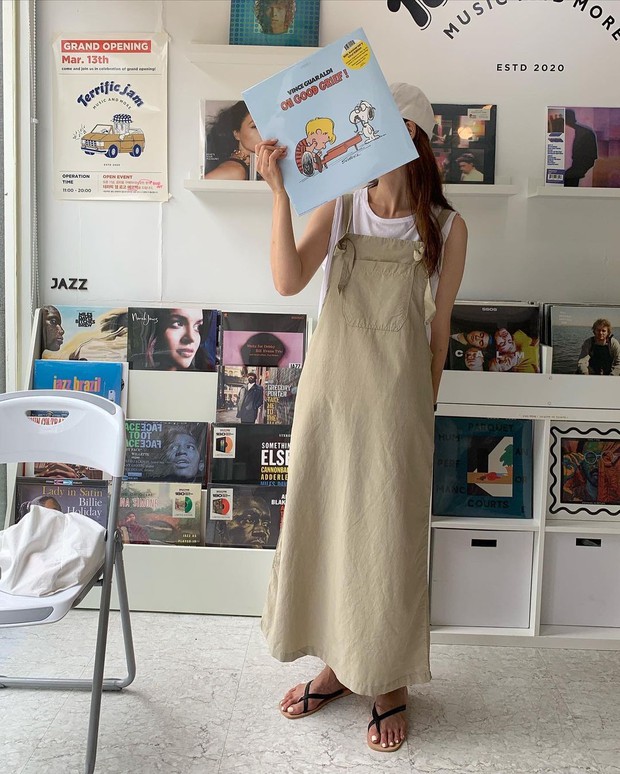 Làm mới loạt items cũ trong tủ đồ bằng 12 công thức mix&match xinh tươi, trendy của hội gái Hàn - Ảnh 4. Làm mới loạt items cũ trong tủ đồ bằng 12 công thức mix&match xinh tươi, trendy của hội gái Hàn - Ảnh 4.