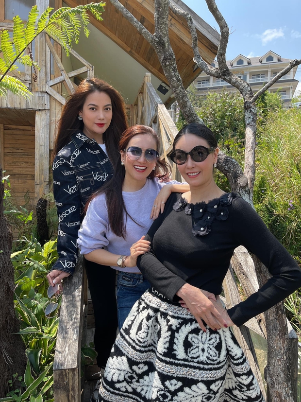 Khi con của Hoa hậu, diễn viên đứng chung khung hình: Ai cũng hưởng trọn visual đỉnh cao từ bố mẹ, bonus thêm chân dài miên man - Ảnh 2.