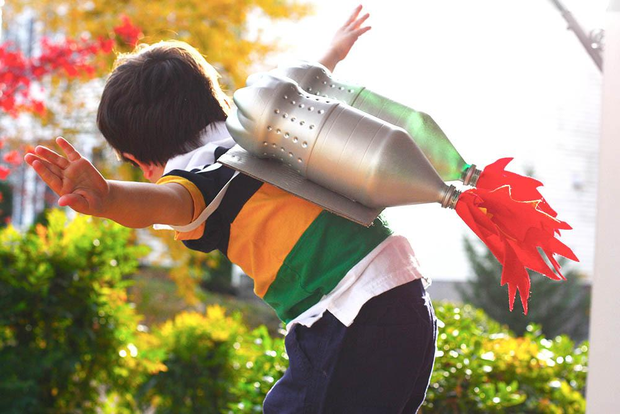 Đề bài: Vẽ tư thế ngủ của mẹ, cậu nhóc đưa ra sản phẩm khiến mẹ ngượng tím mặt, giáo viên cũng phải cạn lời - Ảnh 4.