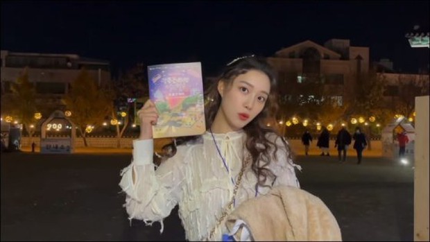 Nữ thần YouTuber xứ Hàn khiến MXH sốc khi công bố sự thật về gương mặt xinh đẹp, không chỉ làm fan ngã ngửa mà còn tranh cãi một hồi - Ảnh 6. Nữ thần YouTuber xứ Hàn khiến MXH sốc khi công bố sự thật về gương mặt xinh đẹp, không chỉ làm fan ngã ngửa mà còn tranh cãi một hồi - Ảnh 6.