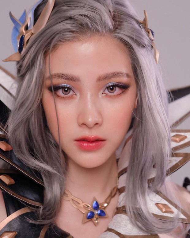 Không nhận ra nổi Baifern (Chiếc Lá Bay): Tóc bạch kim hoá nữ thần chiến binh đẹp ná thở, thêm combo Mario Maurer ai chịu nổi? - Ảnh 3. Không nhận ra nổi Baifern (Chiếc Lá Bay): Tóc bạch kim hoá nữ thần chiến binh đẹp ná thở, thêm combo Mario Maurer ai chịu nổi? - Ảnh 3.