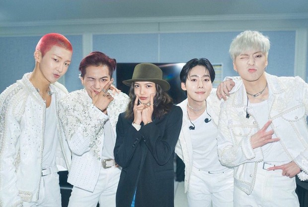 Bị YG phong lệnh cấm tiếp xúc, nhưng BLACKPINK và WINNER vẫn có loạt điểm chung đáng kinh ngạc - Ảnh 18. Bị YG phong lệnh cấm tiếp xúc, nhưng BLACKPINK và WINNER vẫn có loạt điểm chung đáng kinh ngạc - Ảnh 18.