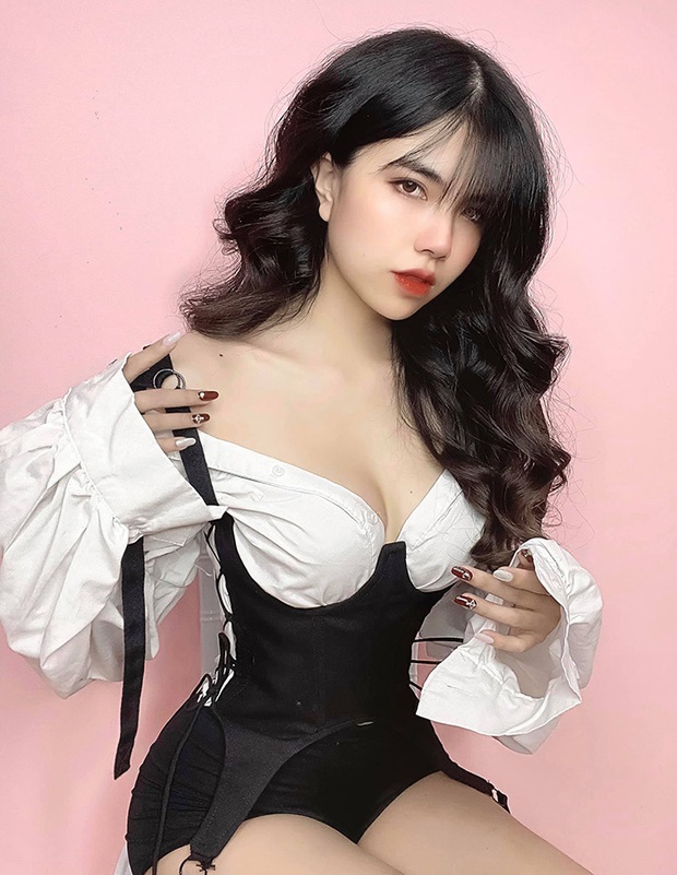 Sau khi nữ streamer sexy Mai Dora ngất xỉu ngay trên sóng, một bộ phận cư dân mạng có nhiều bình luận ác ý với từ ngữ thô tục, giễu cợt - Ảnh 6.