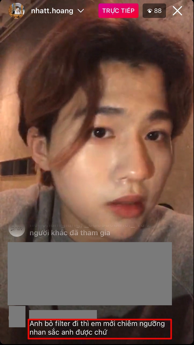 Rich kid Nhất Hoàng vô tình lộ mặt mộc trên livestream khi chưa kịp chọn filter - Ảnh 3. Rich kid Nhất Hoàng vô tình lộ mặt mộc trên livestream khi chưa kịp chọn filter - Ảnh 3.
