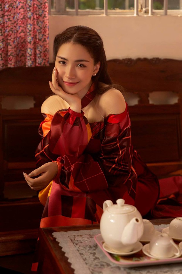 Hòa Minzy - Anh Tú kết hợp bắt trend nhưng fan chỉ trầm trồ: Gái một con trông mòn con mắt - Ảnh 5. Hòa Minzy - Anh Tú kết hợp bắt trend nhưng fan chỉ trầm trồ: Gái một con trông mòn con mắt - Ảnh 5.