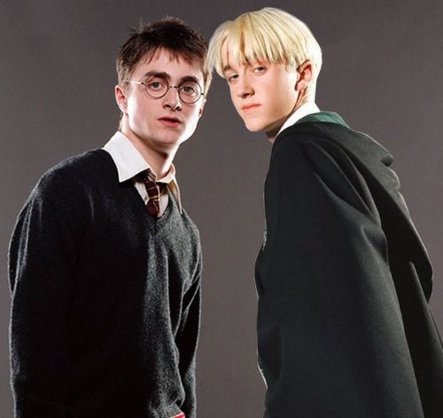 Sốc nặng màn tuột dốc nhan sắc của 2 nam thần Harry Potter - Draco Malfoy: Bên râu ria dừ chát, bên trán hói đến đáng thương - Ảnh 4.