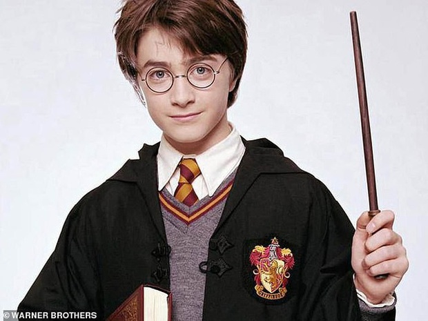 Sốc nặng màn tuột dốc nhan sắc của 2 nam thần Harry Potter - Draco Malfoy: Bên râu ria dừ chát, bên trán hói đến đáng thương - Ảnh 5.