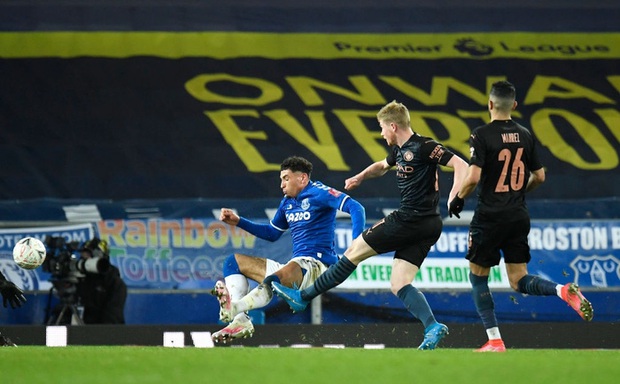 6 phút cuối ghi 2 bàn, Man City hạ Everton để giành vé Bán kết FA Cup - Ảnh 9. 6 phút cuối ghi 2 bàn, Man City hạ Everton để giành vé Bán kết FA Cup - Ảnh 9.
