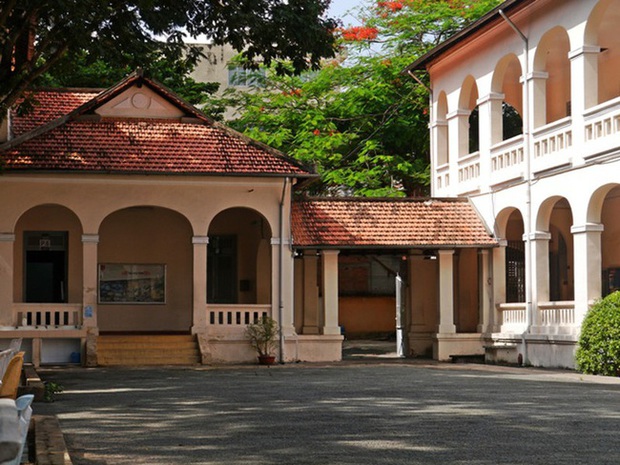 Một trường cấp 3 ở TP. HCM có tên là Luôn Hạnh Phúc, view sống ảo siêu đẹp, nhiều ngôi sao nổi tiếng từng theo học nơi đây - Ảnh 3. Một trường cấp 3 ở TP. HCM có tên là Luôn Hạnh Phúc, view sống ảo siêu đẹp, nhiều ngôi sao nổi tiếng từng theo học nơi đây - Ảnh 3.