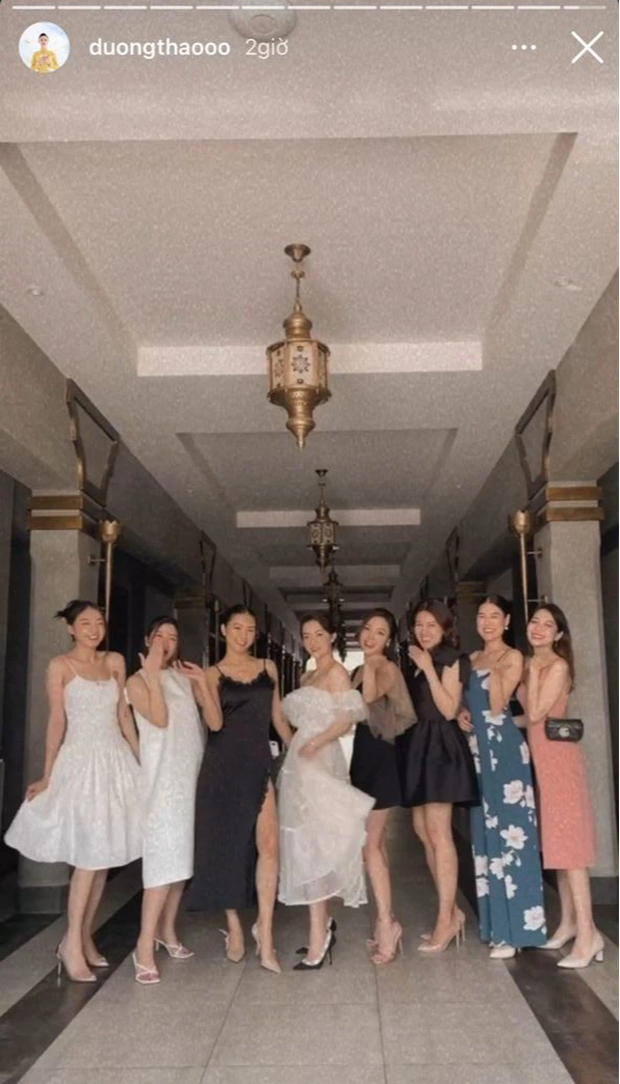 Ngắm dàn phù dâu toàn hoa khôi tiếp viên hàng không, nhan sắc ai cũng đỉnh của chóp - Ảnh 14. Ngắm dàn phù dâu toàn hoa khôi tiếp viên hàng không, nhan sắc ai cũng đỉnh của chóp - Ảnh 14.
