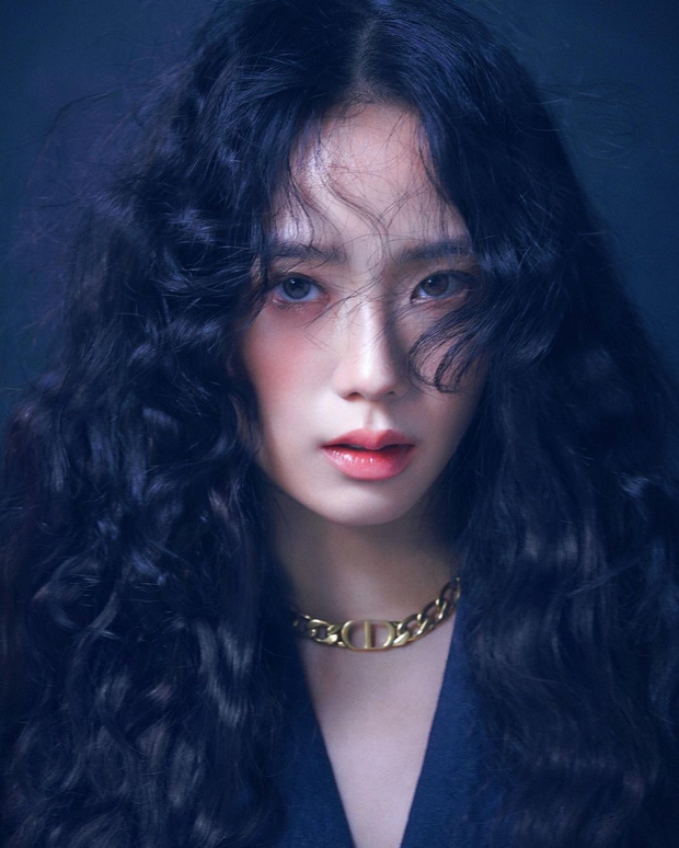 Jisoo (BLACKPINK) trở thành nữ idol đẹp nhất Kpop, thứ hạng mỹ nhân aespa gây tranh cãi dữ dội - Ảnh 2.