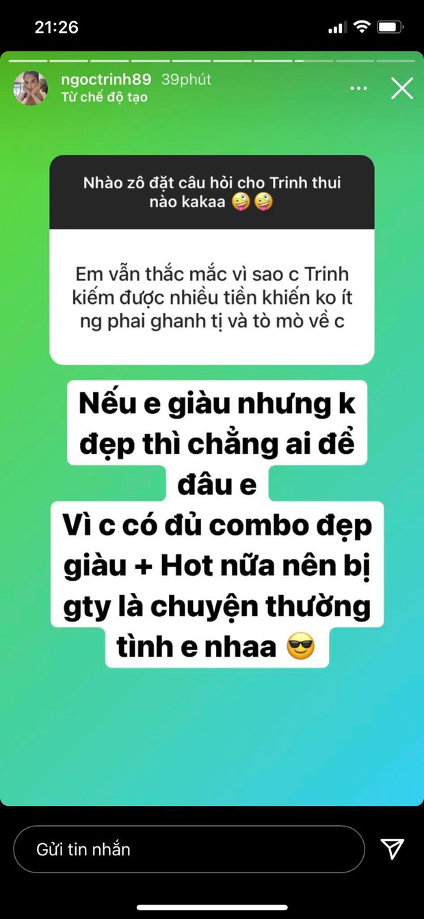 Giữa đêm Ngọc Trinh mở chuyên mục hỏi gì đáp tất: Trả lời 1001 câu hỏi từ dao kéo, trà xanh đến cả chuyện 18+? - Ảnh 8.