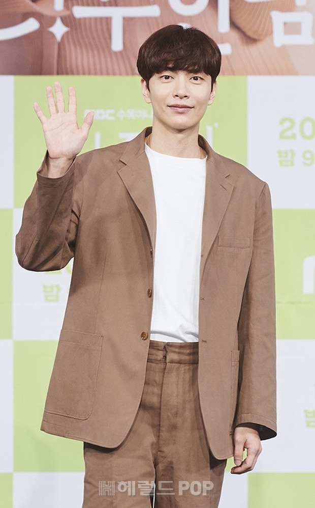 Sự kiện hot nhất hôm nay: Mỹ đẹp nhất thế giới Nana khoe body đỉnh cao, ai dè thành combo nhợt nhạt bị tài tử The Heirs lấn át  - Ảnh 7.