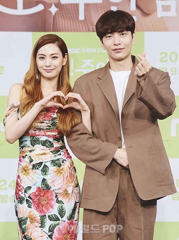 Sự kiện hot nhất hôm nay: Mỹ đẹp nhất thế giới Nana khoe body đỉnh cao, ai dè thành combo nhợt nhạt bị tài tử The Heirs lấn át  - Ảnh 5.