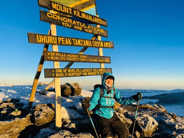 Sếp Viettel trở thành nữ 9x Việt Nam đầu tiên chinh phục Nóc nhà của Châu Phi Kilimanjaro: Leo 8 ngày liên tiếp, xuyên qua vùng nắng rát chóng mặt đến nơi -20 độ C - Ảnh 9.