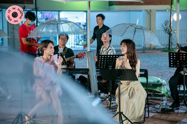 Hòa Minzy khóc nức nở, trời đổ mưa trong tập cuối Xuân Hạ Thu Đông Rồi Lại Xuân - Ảnh 3.