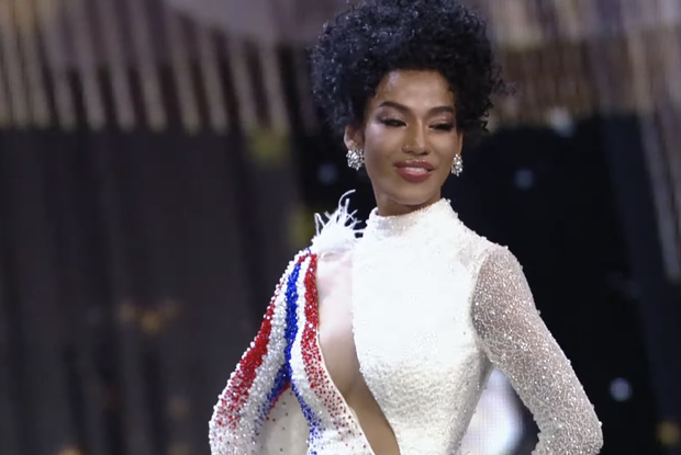 Cập nhật Bán kết Miss Grand International 2020: Ngọc Thảo xuất hiện cuốn hút hô vang 2 tiếng Việt Nam, dàn thí sinh diện bikini chặt chém - Ảnh 12.