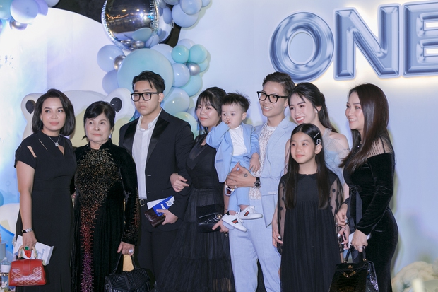 Bà cả bị tuyên bố mất tích của Minh Nhựa xuất hiện công khai ở sinh nhật cháu, liệu có đụng độ bà 2? - Ảnh 2. Bà cả bị tuyên bố mất tích của Minh Nhựa xuất hiện công khai ở sinh nhật cháu, liệu có đụng độ bà 2? - Ảnh 2.