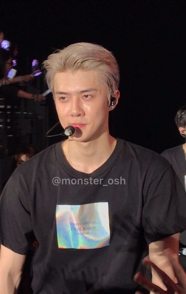 Fan đi concert bắt trọn visual đời thực của idol Kpop cự ly gần: Vóc dáng đỉnh cao nhưng có đẹp như trong MV? - Ảnh 14.