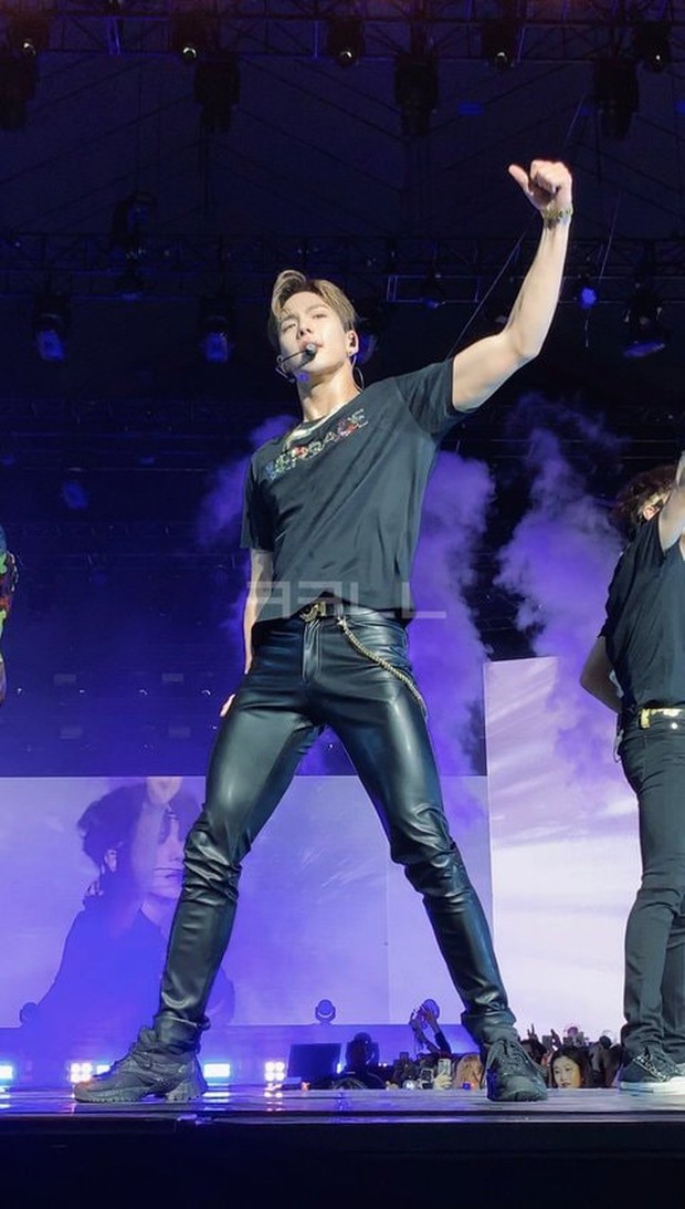 Fan đi concert bắt trọn visual đời thực của idol Kpop cự ly gần: Vóc dáng đỉnh cao nhưng có đẹp như trong MV? - Ảnh 26.