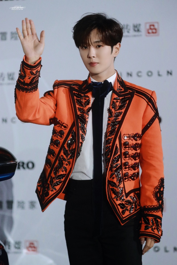 Thảm đỏ siêu hot Figaro: Angela Baby diện váy xẻ táo bạo lộ khuyết điểm, bạn thân Triệu Lệ Dĩnh tiều tụy sau scandal động trời - Ảnh 10.