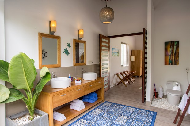 Lấy vợ Việt, chồng Pháp xây nhà 3 tỷ trên mảnh đất rộng 2500m2 tại Phú Quốc, sống sướng như ở resort - Ảnh 16. Lấy vợ Việt, chồng Pháp xây nhà 3 tỷ trên mảnh đất rộng 2500m2 tại Phú Quốc, sống sướng như ở resort - Ảnh 16.