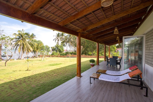 Lấy vợ Việt, chồng Pháp xây nhà 3 tỷ trên mảnh đất rộng 2500m2 tại Phú Quốc, sống sướng như ở resort - Ảnh 8. Lấy vợ Việt, chồng Pháp xây nhà 3 tỷ trên mảnh đất rộng 2500m2 tại Phú Quốc, sống sướng như ở resort - Ảnh 8.